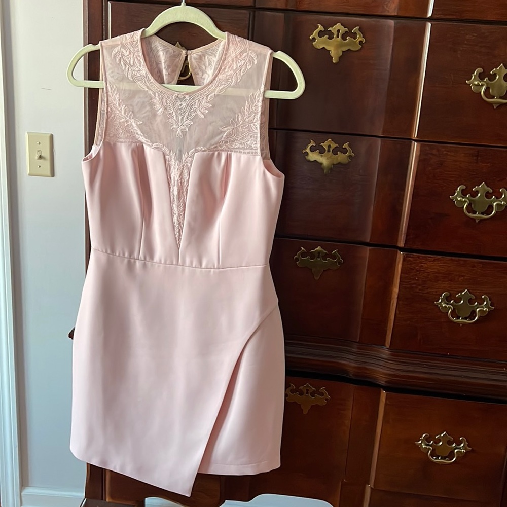 BCBG pink lace asymmetrical hem size 6